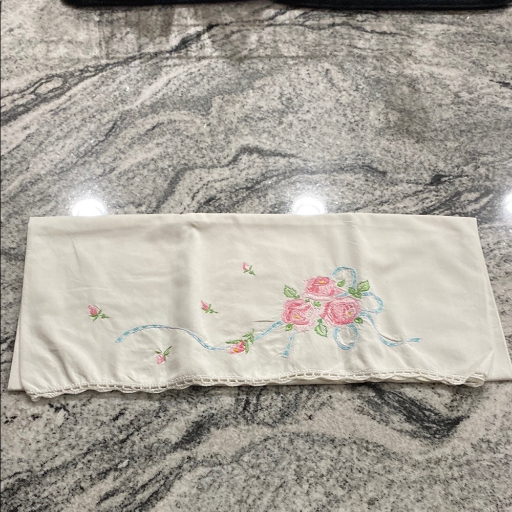 Vintage Embroidered Crocheted Edge Pink Rose Linen Pillowcase!